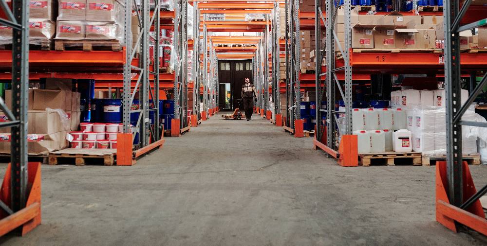 Why Epoxy Coatings Are Perfect for Commercial Warehouses